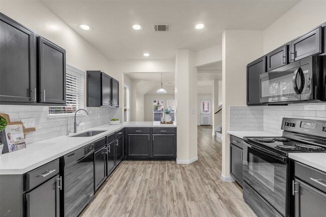 Building Photo - 3807 Springcrest Ln