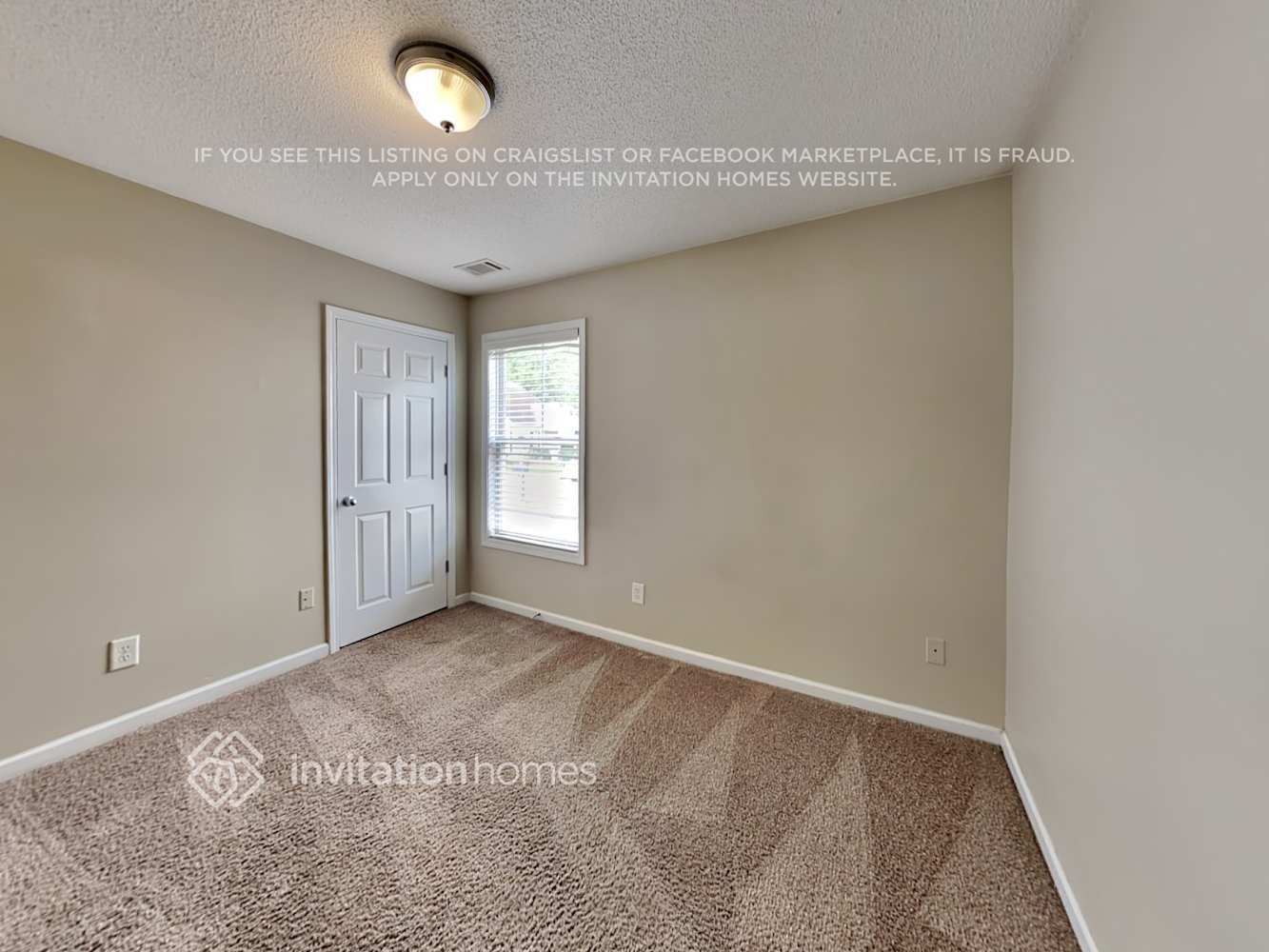 Building Photo - 3816 Pine Village Pl