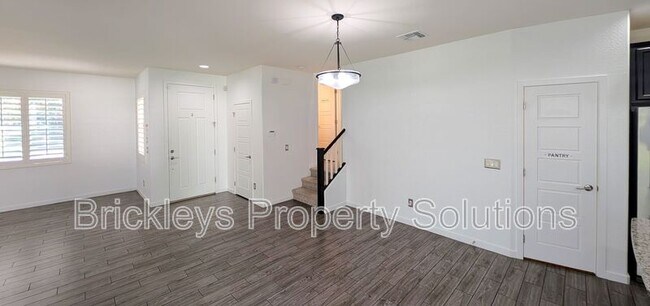 Building Photo - 2632 S Tobin
