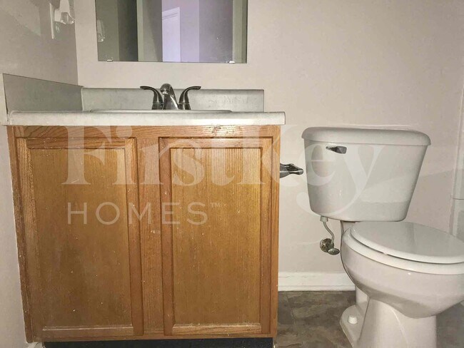 Building Photo - 1749 Blue Grass Pkwy