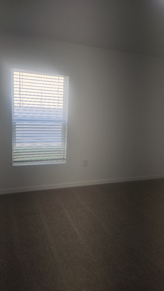 Building Photo - 4381 Riverbend Blvd