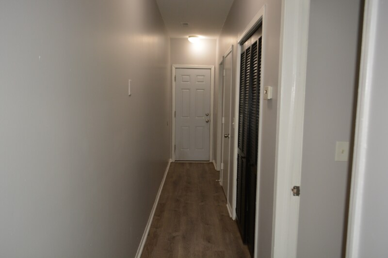 Building Photo - 4136 W Gladys Ave