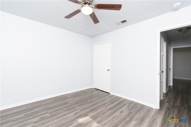 Building Photo - 1610 Indian Trail