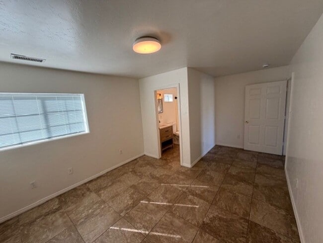 Building Photo - 9751 E Magma Dr