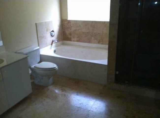 Building Photo - 8908 NW 187th St