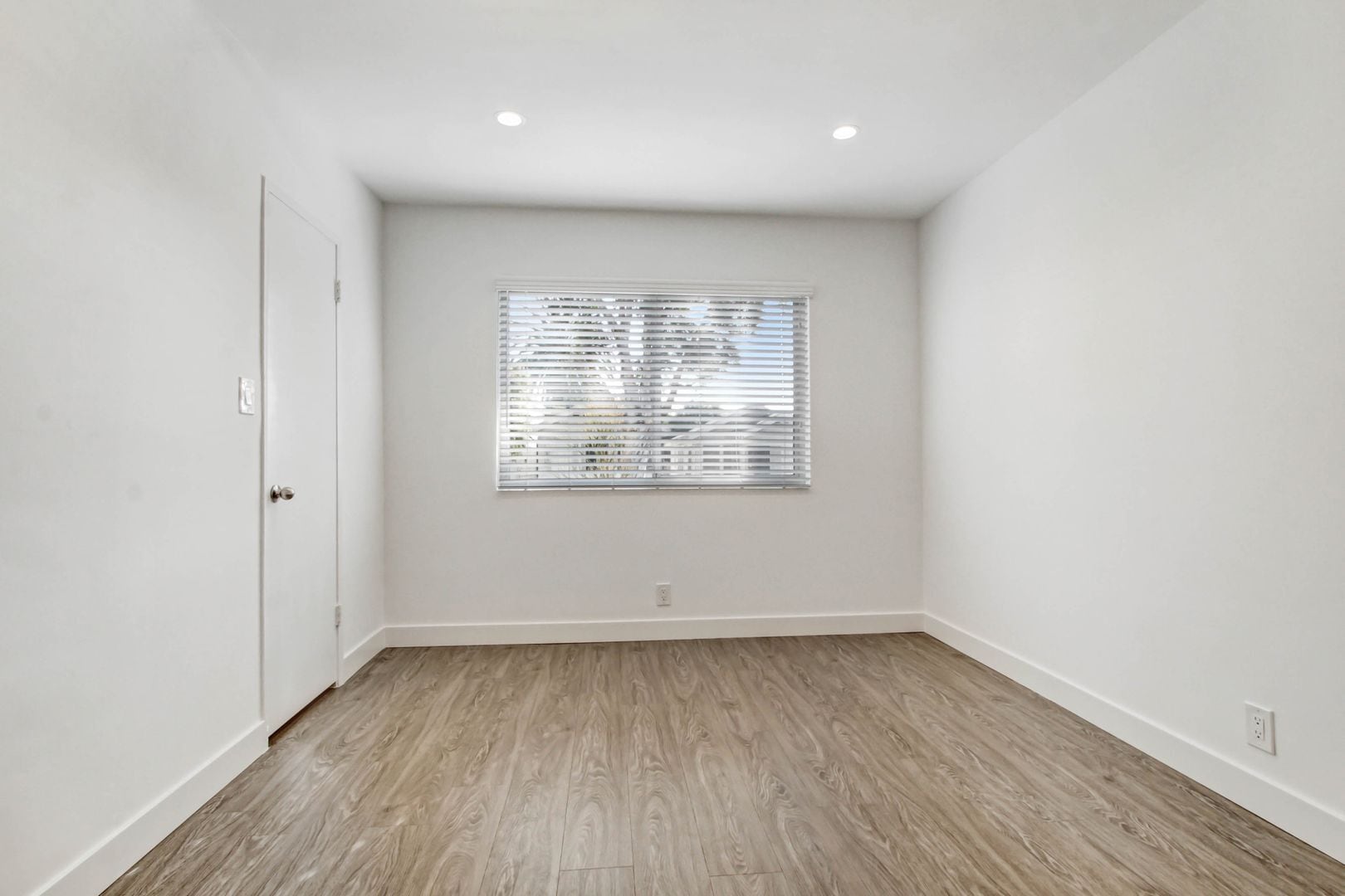 Building Photo - 519 Hill St