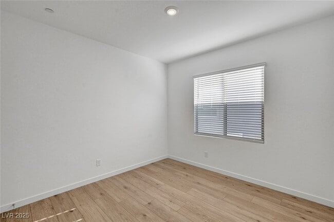 Building Photo - 1498 Marsh Bird St