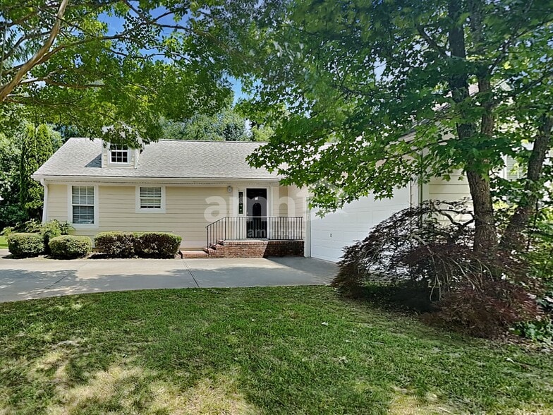 Primary Photo - 495 Hunnicut Rd SE