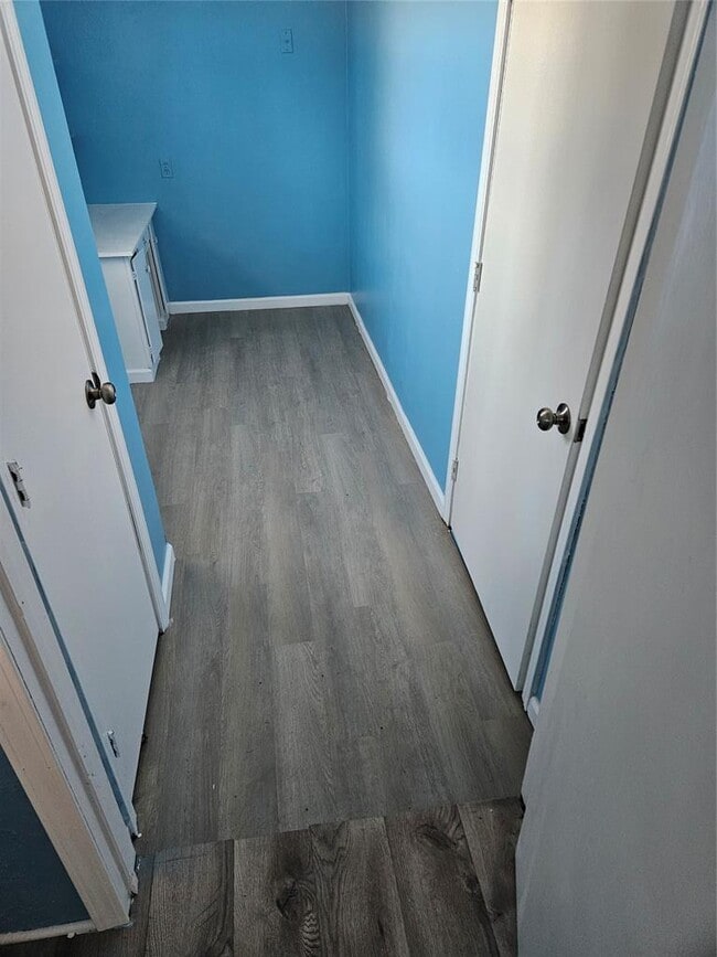 Building Photo - 33096 Squaretop Rd