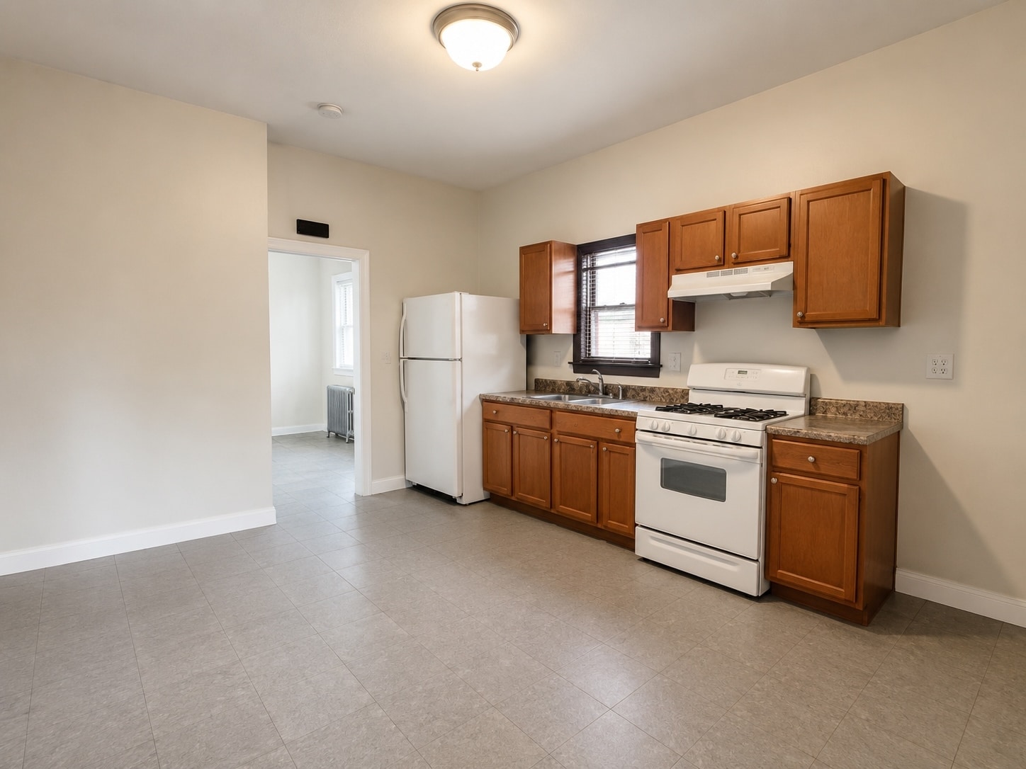 Kitchen - 140 E Jersey St