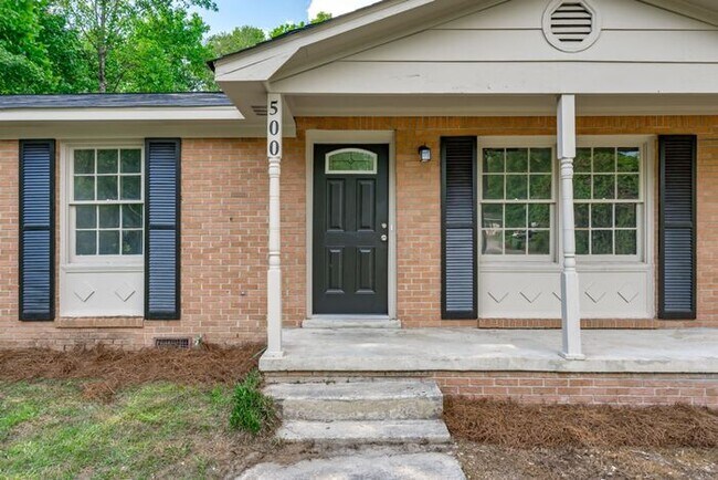 Building Photo - Spacious Home with Modern Comfort in 29223