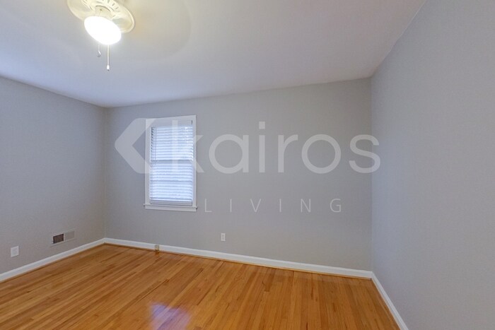 Building Photo - 1703 Morninghill Dr