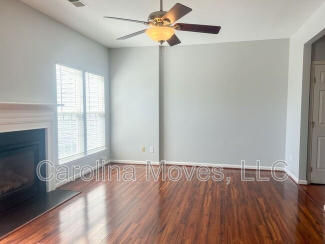 Building Photo - 223 Spring Crossing Cir