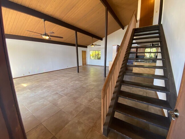 Building Photo - 3305 Kehala Dr