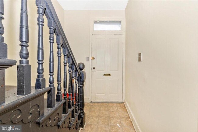 Building Photo - 326 E Patrick St