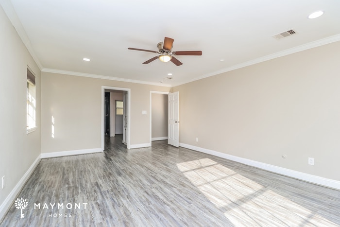 Building Photo - 15611 Pebble Bend Dr