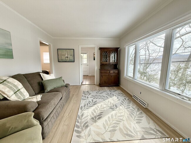 Building Photo - 11 Bogus Hill Rd