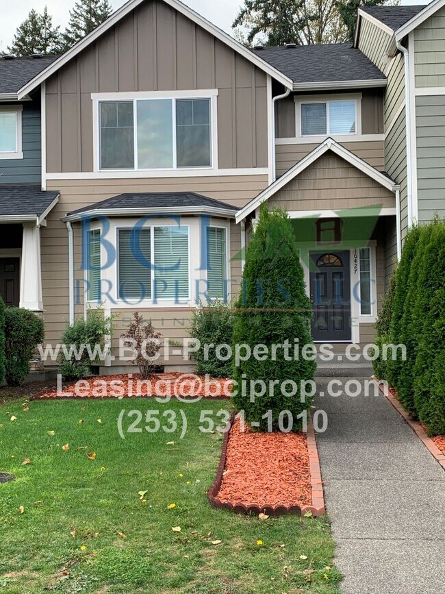 Building Photo - Beautiful 3 Bedroom House in Puyallup Available July 1, 2026!