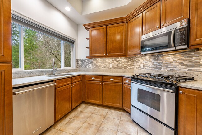 Building Photo - 8975 Snowy Owl Ln