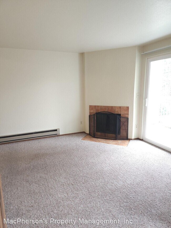 Building Photo - 2 br, 1 bath House - 9484 Redmond-Woodinvi...