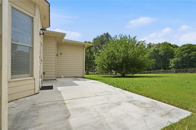 Building Photo - 3475 Golfe Links Dr