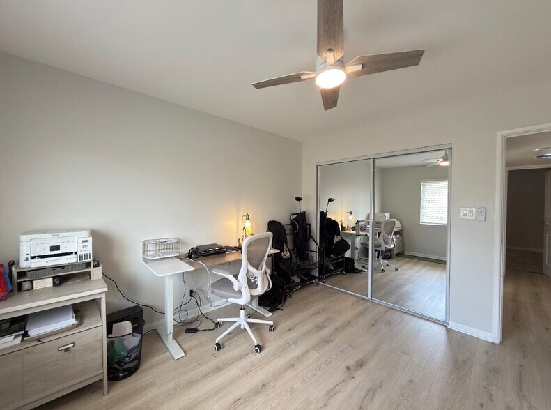 Building Photo - 9416 Bay Colony Dr