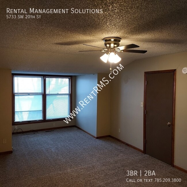 Building Photo - 5733 SW 20th St