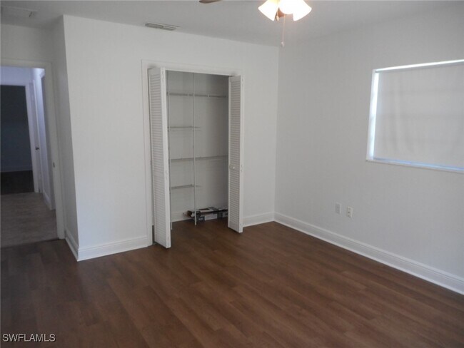 Building Photo - 2254 Chandler Ave