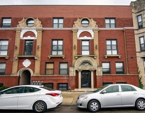 Building Photo - 71 E 56th St