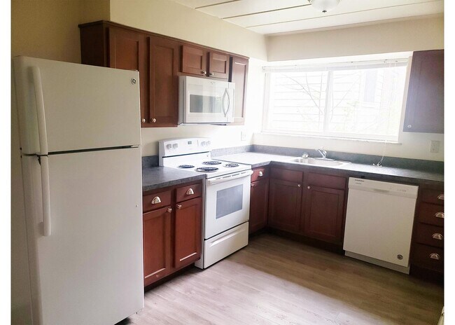 Building Photo - 539 Lowell Ave