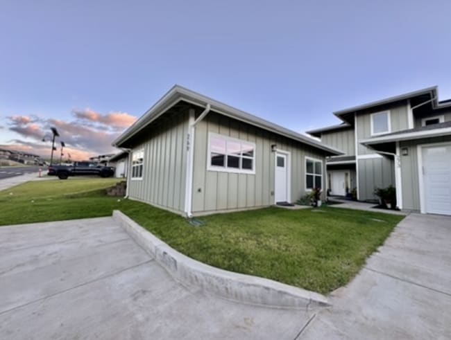 Building Photo - 269 Na Mahoe St