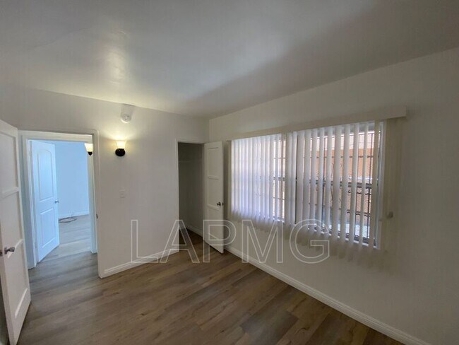 Building Photo - 4080-4084 Leimert Blvd