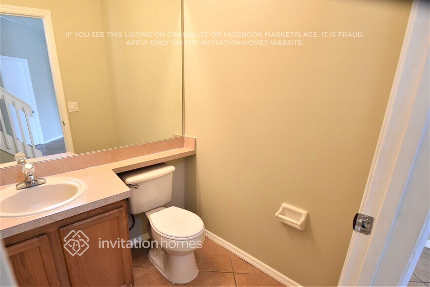 Building Photo - 1815 Meadow Pond Way