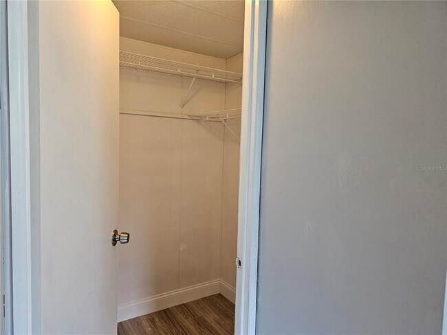 Building Photo - 354 Ivanhoe Cir