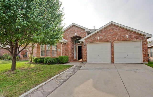 Primary Photo - 2916 Dover Dr