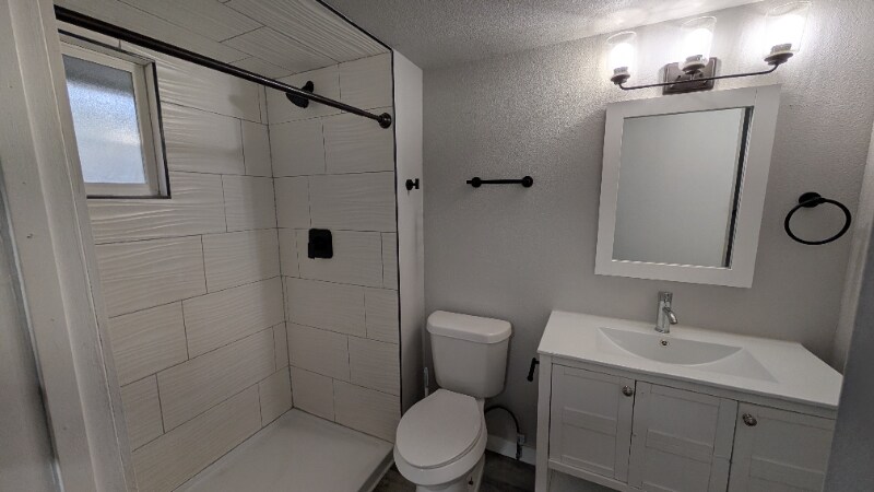 Building Photo - 6530 Burrows Rd