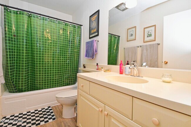 Building Photo - 2955 Lakeside Dr