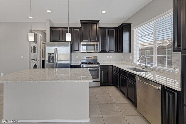 Building Photo - 8493 Insignia Ave