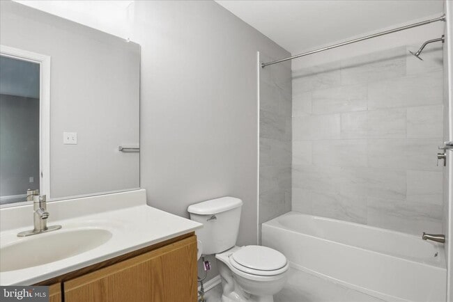 Building Photo - 504 Autumn Wind Way