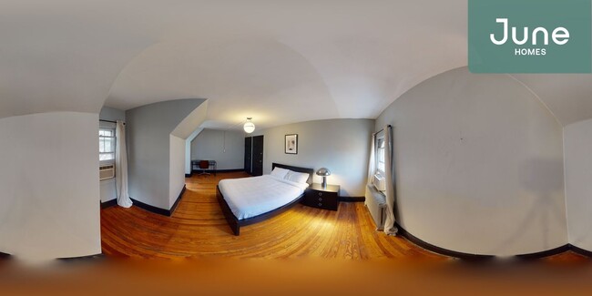 Building Photo - ROOM ONLY in 7-bed/3.5-bath Home