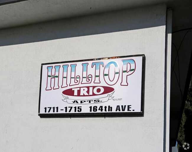 Building Photo - Hilltop Trio