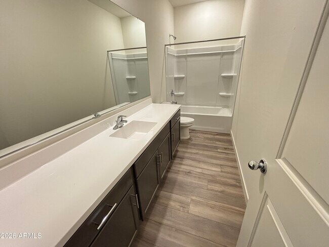 Building Photo - 675 N Crowned Dove Trail