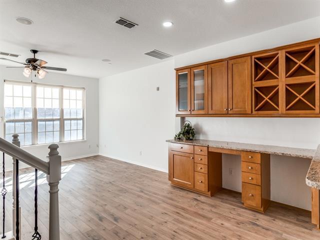 Building Photo - 3942 Sugar Tree Way