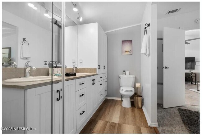 Building Photo - 501 Aiken St