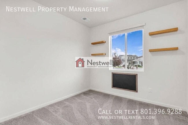 Building Photo - 1836 N Willet Dr