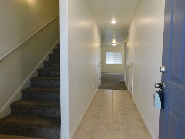 Building Photo - 654 Trinity Way