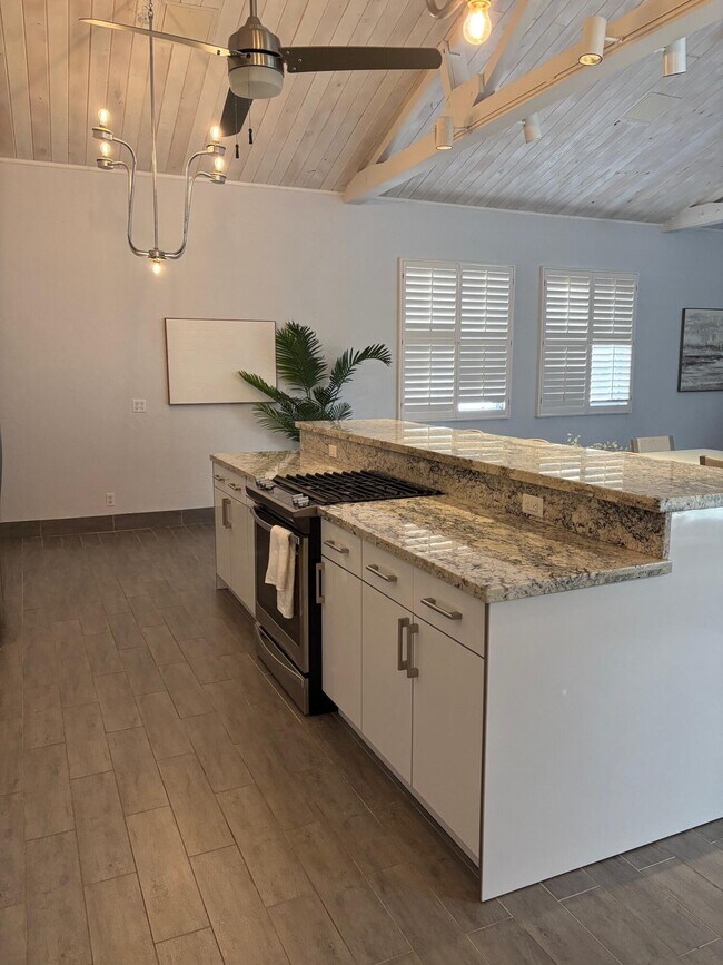 Building Photo - 419 E Atlantic Ave