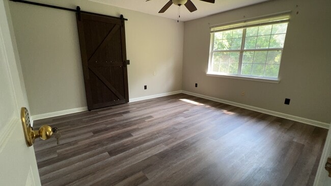 Building Photo - 822 Waterfield Dr