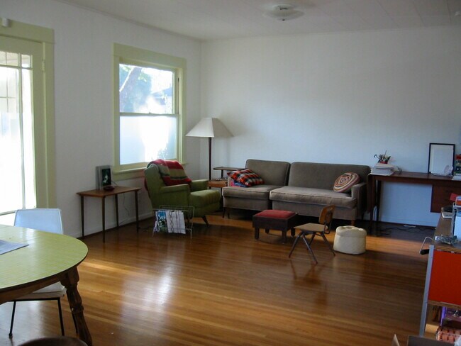 living room with hardwood floors - 4741 Ellenwood Dr