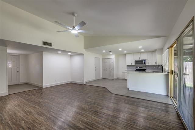 Building Photo - 750 Forest Park Pl
